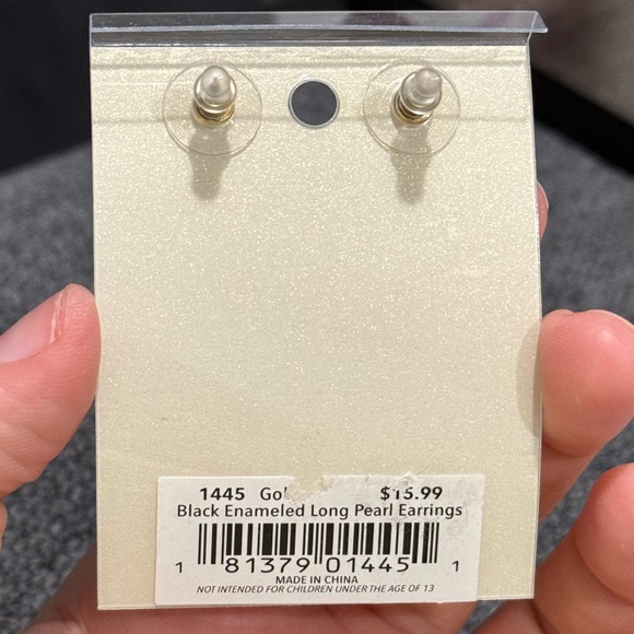 AMANDA BLU Genuine Pearl Black Enameled Gold Long Drop Down Stud Earrings NEW - Picture 3 of 3